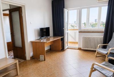 Apartament cu 4 camere semidecomandat, mobilat în Dorobanți