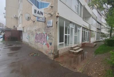 Spațiu comercial, de 55 mp, în Central