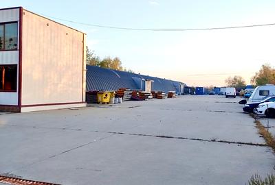 Spațiu industrial, de 1,700 mp, în Periferie
