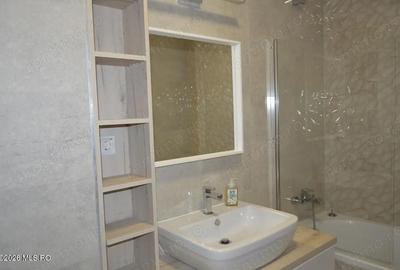 Apartament cu 3 camere decomandat, mobilat în Negru Vodă - 2