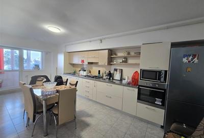 Apartament cu 3 camere decomandat, mobilat în Exterior Est - 2