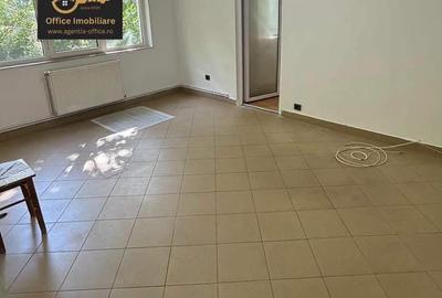 Apartament cu 2 camere nedecomandat în Decebal