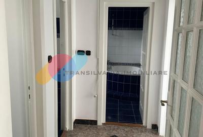 Casă individuală cu 7 camere cu Canalizare în Zorilor - 9