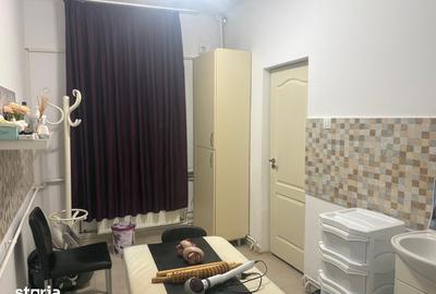Casă cu 8 camere cu Canalizare în Ana Ipătescu