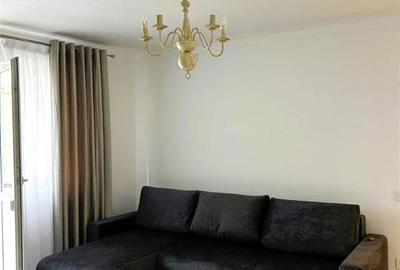 Apartament cu 2 camere semidecomandat, mobilat în Micro 3