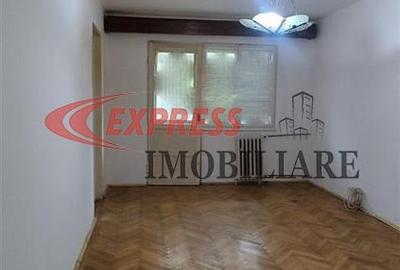 Apartament cu 3 camere decomandat în Dristor