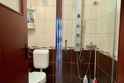 Apartament cu 4 camere decomandat în Sânmartin