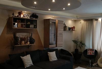 Apartament cu 4 camere decomandat în Central