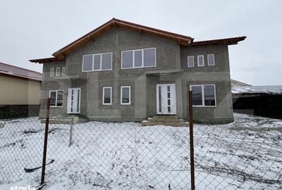Casă cu 4 camere în Central - 5