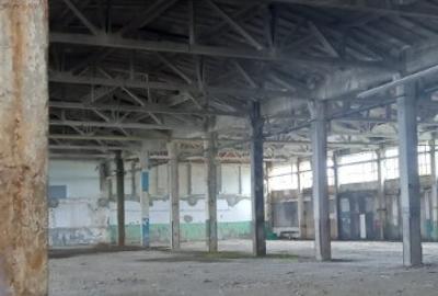 Spațiu comercial, de 20,317 mp, în Periferie - 12