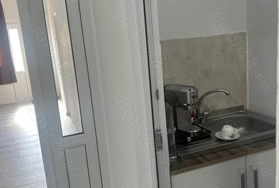 Spațiu comercial, de 72 mp, în Central - 4