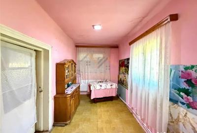 Casă cu 3 camere cu Teren 990 Mp în Tărian