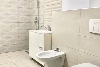 Apartament cu 4 camere decomandat în Gruia