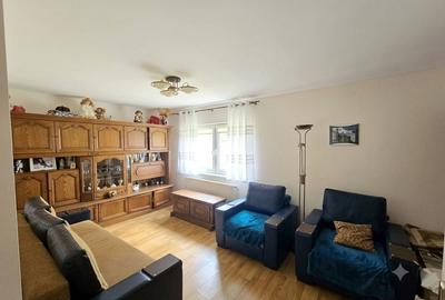 Apartament cu 4 camere semidecomandat în Orizont