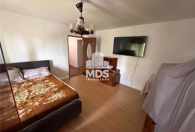 Apartament cu 3 camere decomandat în Bucovina