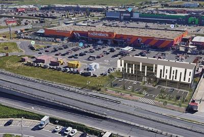 Spațiu comercial, de 1,800 mp, în Iosia - 2