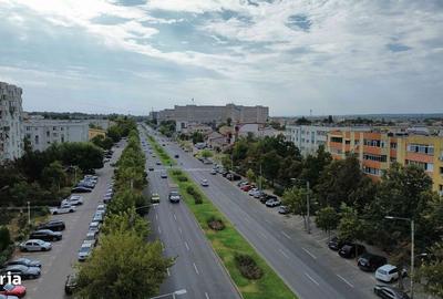 Apartament cu 2 camere decomandat în 1 Mai