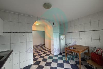Apartament cu 4 camere semidecomandat în Unirii - 11