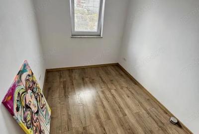 Apartament cu 3 camere în Central - 3