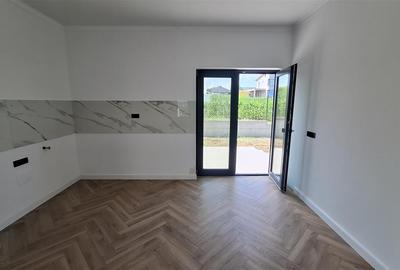Casă individuală cu 4 camere cu Canalizare în Breazu - 8