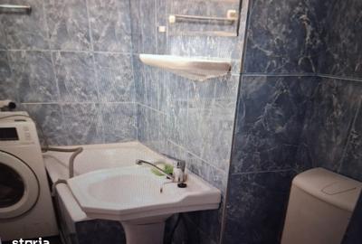 Garsonieră decomandată în Tei