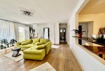 Apartament cu 4 camere semidecomandat în Între Lacuri