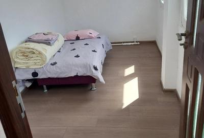 Casă cu 4 camere cu Teren 2100 Mp în Central