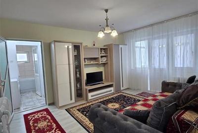 Apartament cu 2 camere semidecomandat în Mircea cel Bătrân