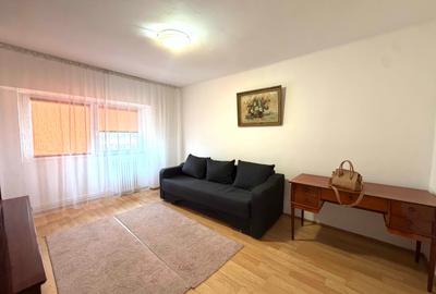 Apartament cu 2 camere decomandat în Gară