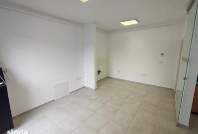 Spațiu comercial, de 58 mp, în Libertății - 8