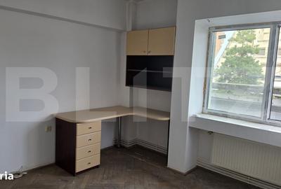 Apartament cu 3 camere în Ultracentral