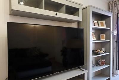 Apartament cu 3 camere decomandat în Jiului