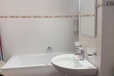 Apartament cu 2 camere decomandat în - 9