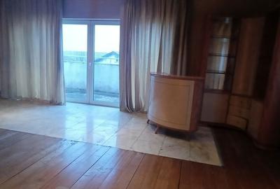Casă cu 5 camere cu Teren 500 Mp în Dobroești - 2
