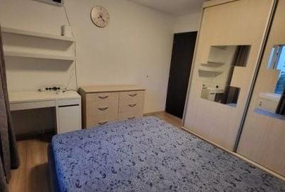 Apartament cu 3 camere decomandat în Vitan