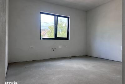 Casă cu 4 camere cu Teren 406 Mp în Ulmi - 9