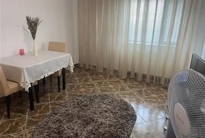 Apartament cu 3 camere decomandat, mobilat în Central