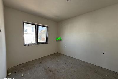 Casă cu 4 camere cu Teren 480 Mp în Central