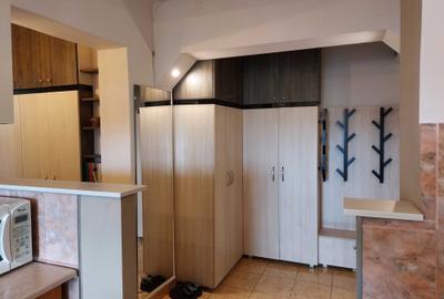 Apartament cu 2 camere decomandat în Central - 2