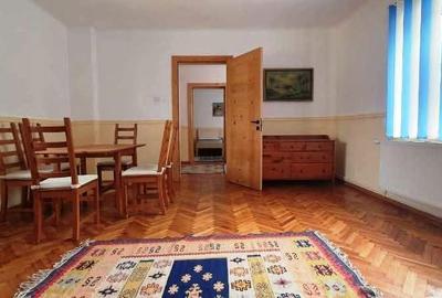 Casă cu 4 camere cu Canalizare în Cristian - 9