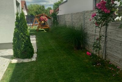 Casă cu 4 camere în Central - 1