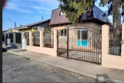 Casă cu 3 camere în Central - 2