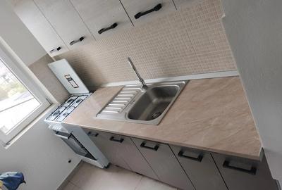 Apartament cu 3 camere semidecomandat în Central - 8