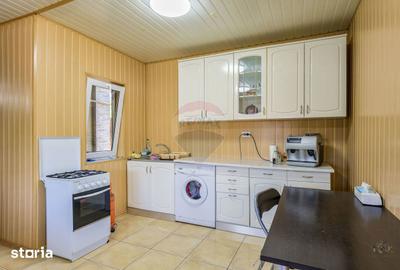 Casă cu 5 camere cu Teren 980 Mp în Brănești - 18