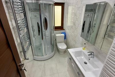 Casă cu 5 camere cu Teren 750 Mp în Bârnova - 2