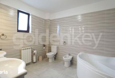 Casă cu 6 camere cu Teren 500 Mp în Central - 18