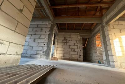 Casă individuală cu 4 camere cu Canalizare în Valea Călugărească - 6