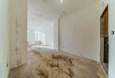 Apartament cu 4 camere semidecomandat în Central - 16