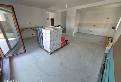 Casă cu 5 camere cu Teren 324 Mp în Dobroești