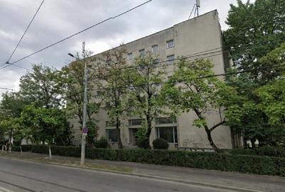 Spațiu comercial, de 1,913 mp, în Nord